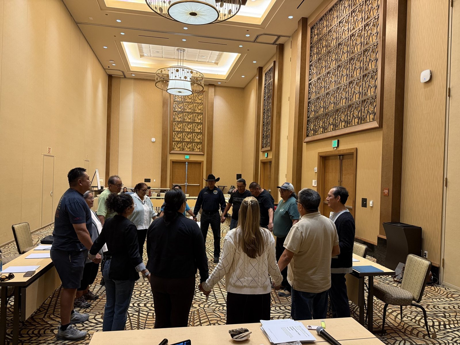 The whole room on its feet at Twin Arrows